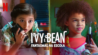 Ivy e Bean: O Fantasma do Banheiro (2021)